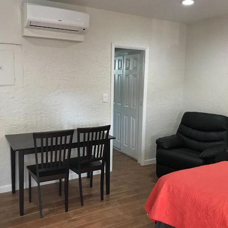 폼파노 비치 Pompano Breeze 아파트 호텔 외부 사진